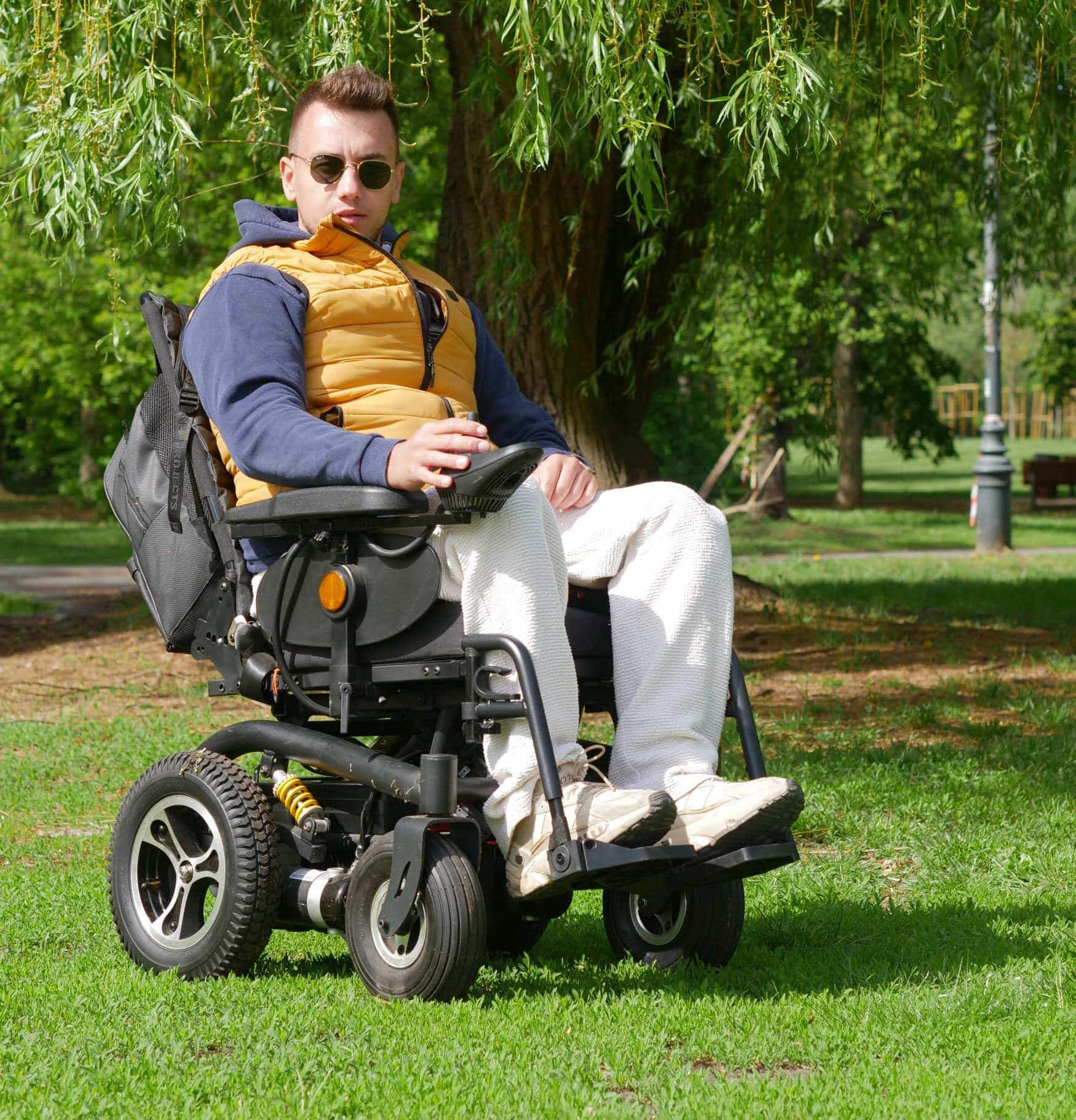 Wózek inwalidzki elektryczny Alabama SW1102C