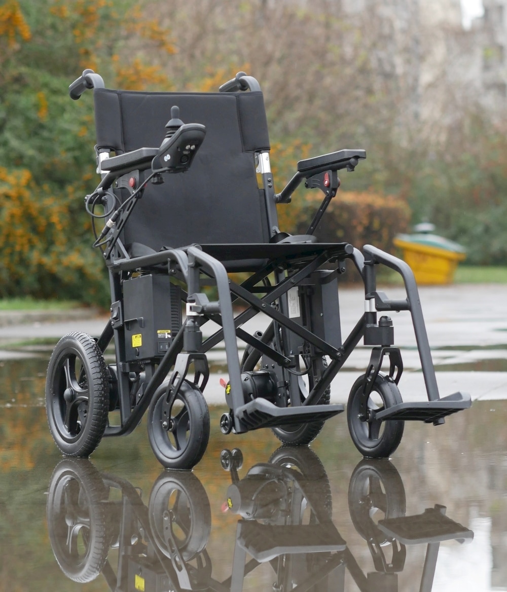 Wózek inwalidzki elektryczny Magnesium DT BC-EA8003