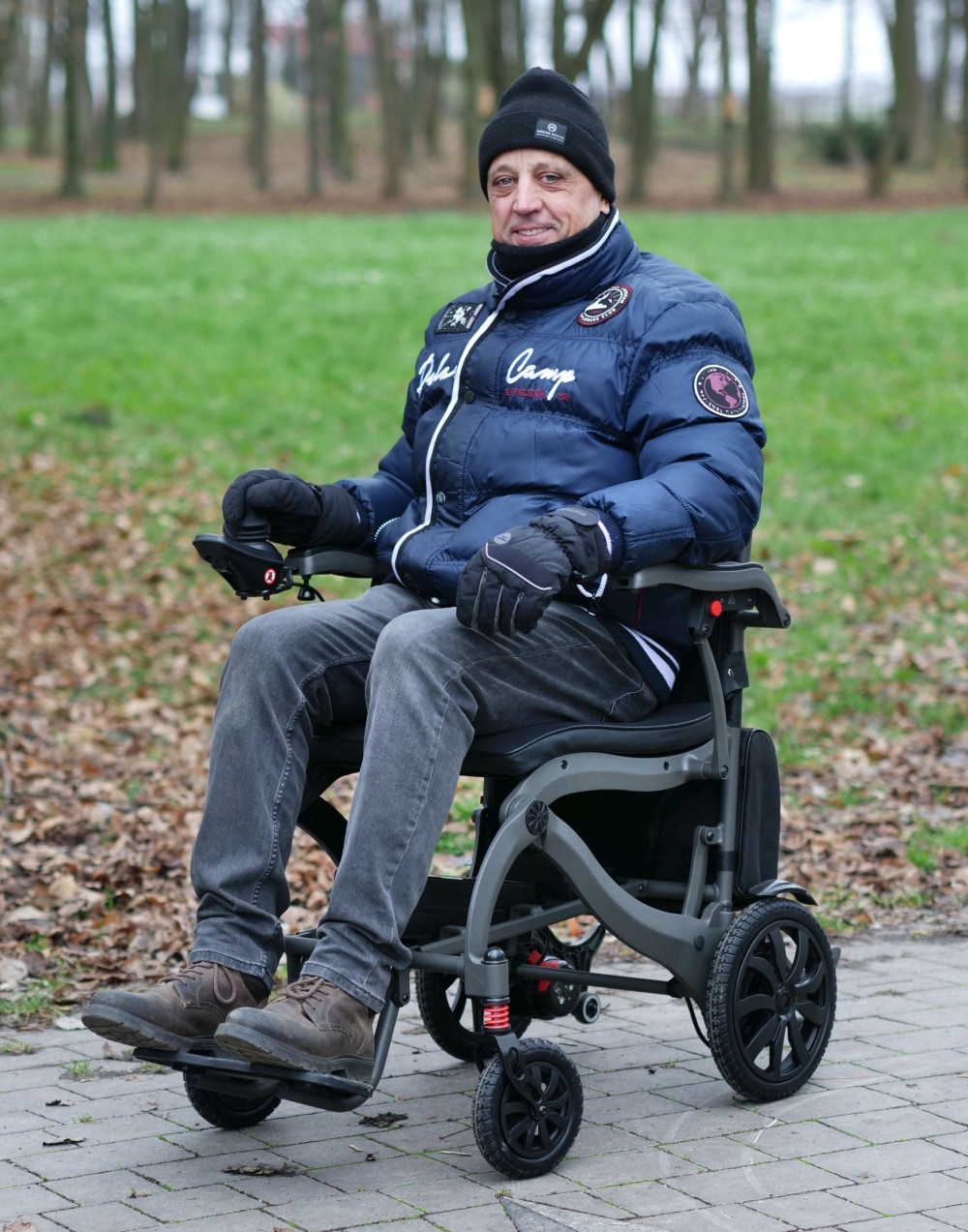 Wózek inwalidzki elektryczny Tall W5538