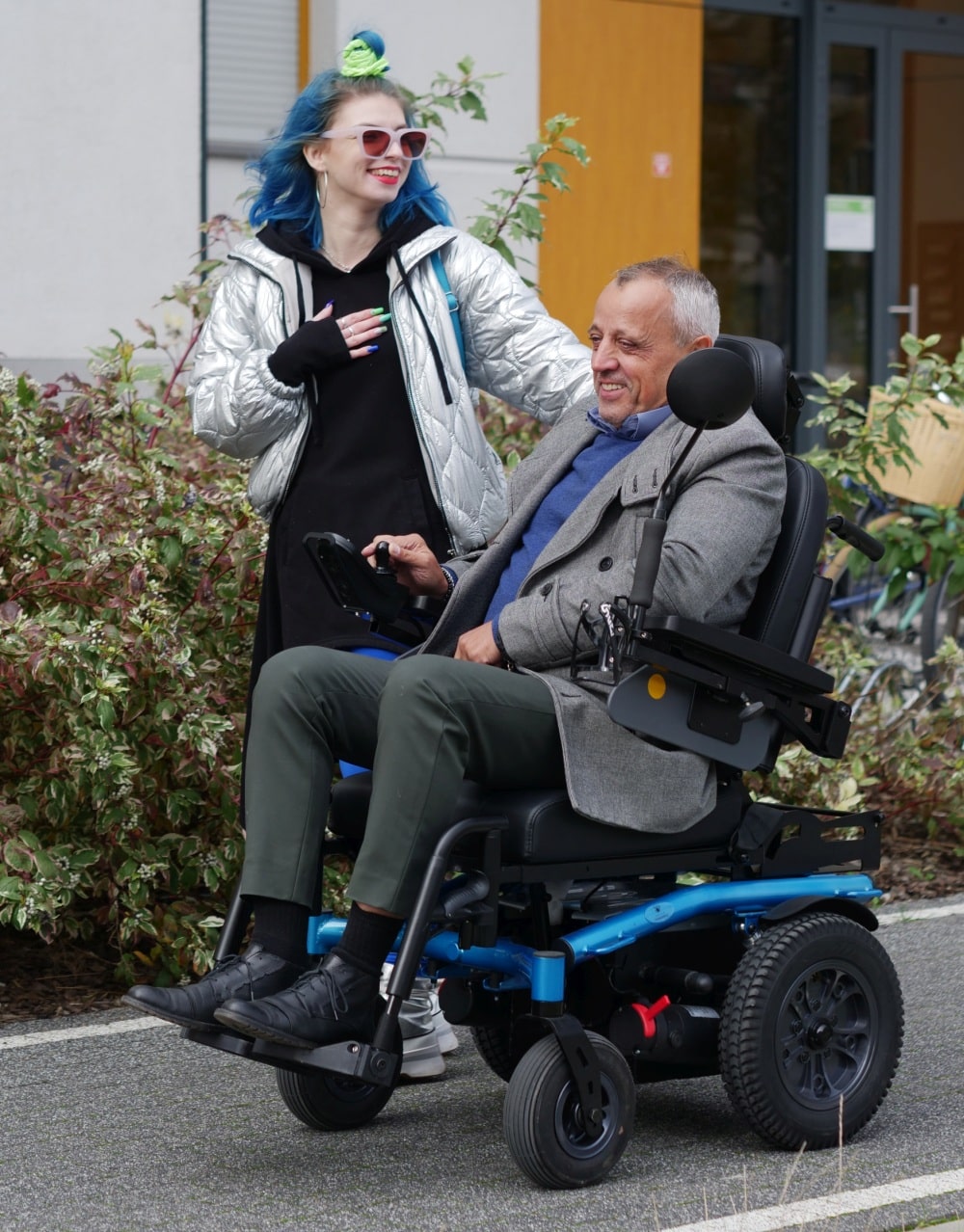 Wózek inwalidzki elektryczny terenowy Enjoycare EPW616B Blue - obrazek 4