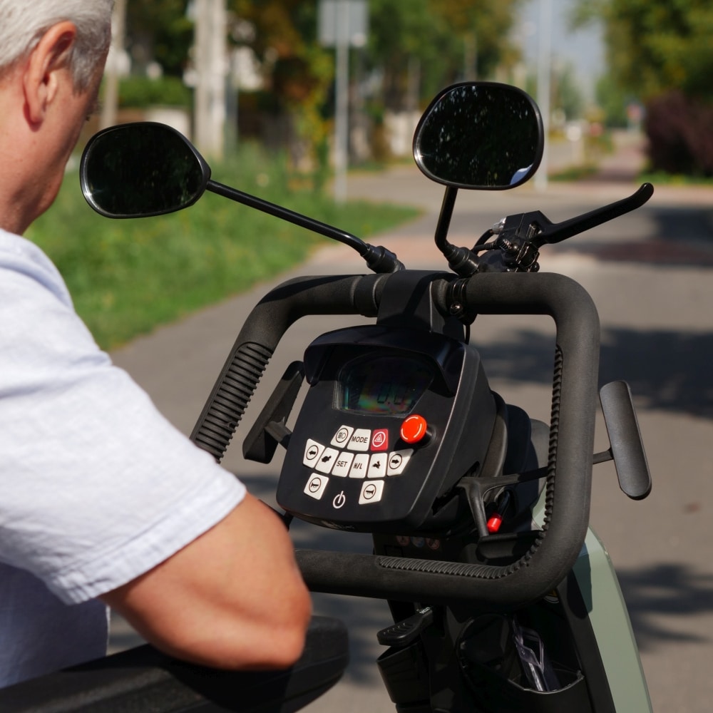 Skuter inwalidzki elektryczny czterokołowy Excel 4X - obrazek 3