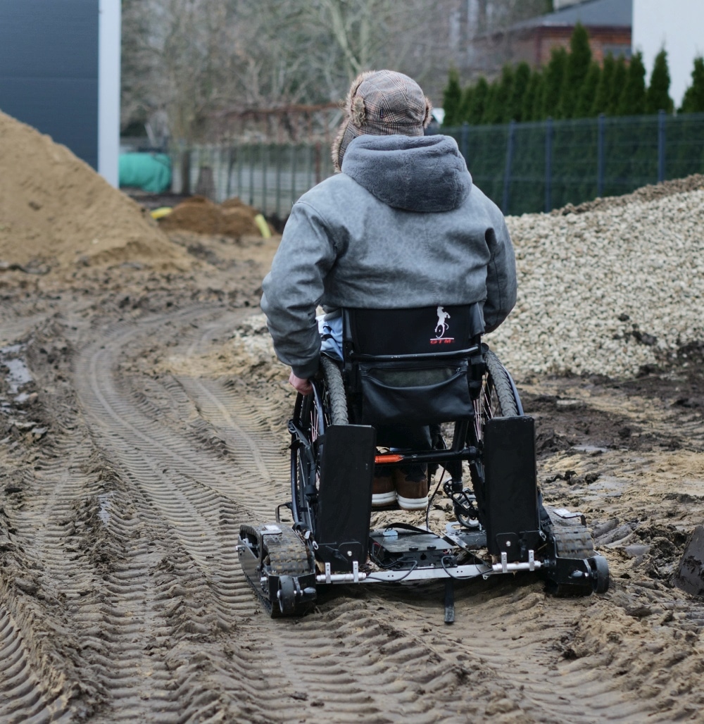 Wózek inwalidzki elektryczny TerraX P (platforma gąsienicowa) - obrazek 2