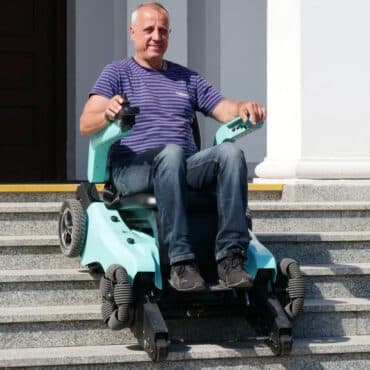Wózek inwalidzki elektryczny z funkcją schodołazu Vertigo